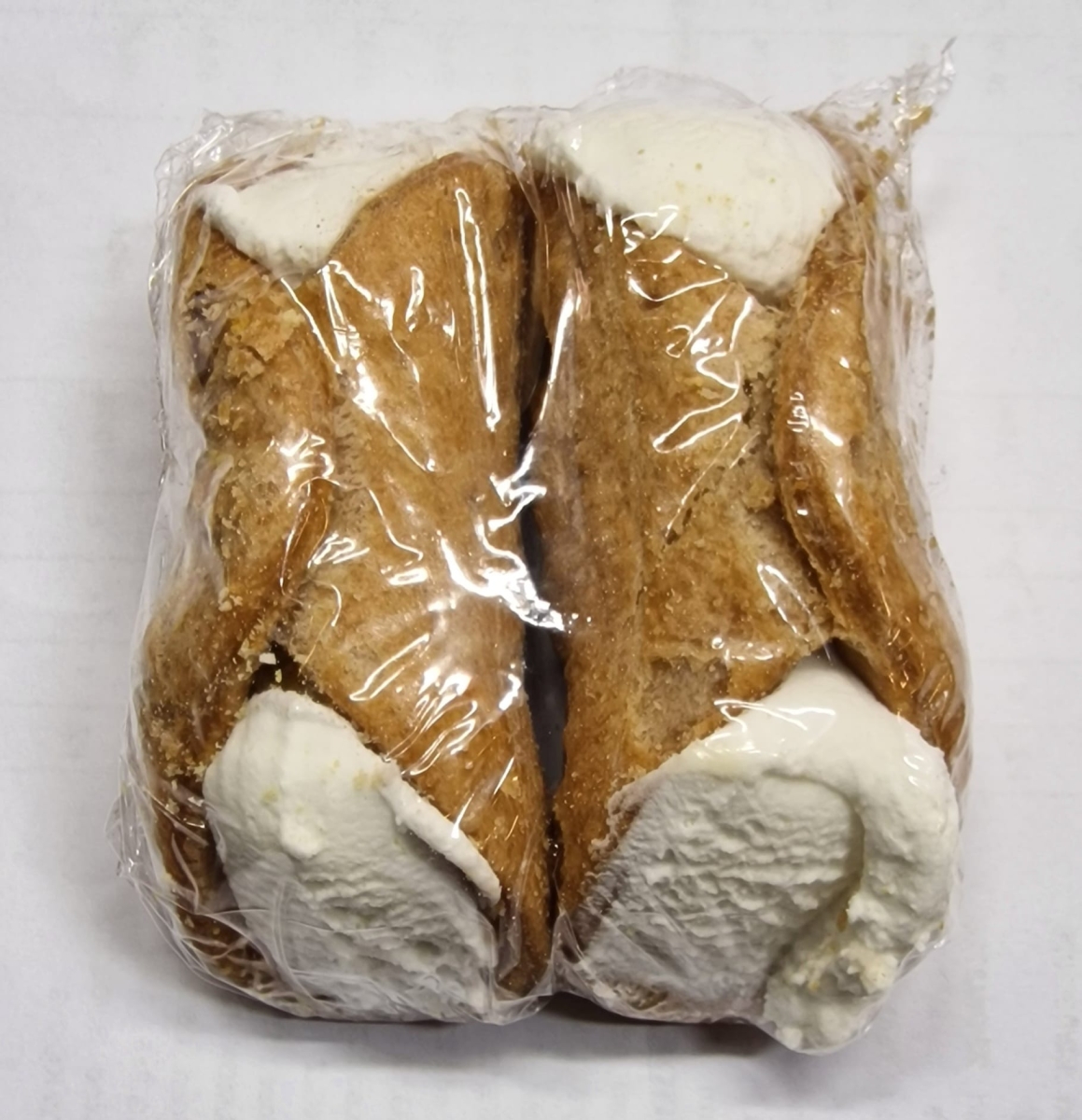 DOLCI DOLCI TRADIZIONALI CANNOLO SICILIA GUSTO MANZO